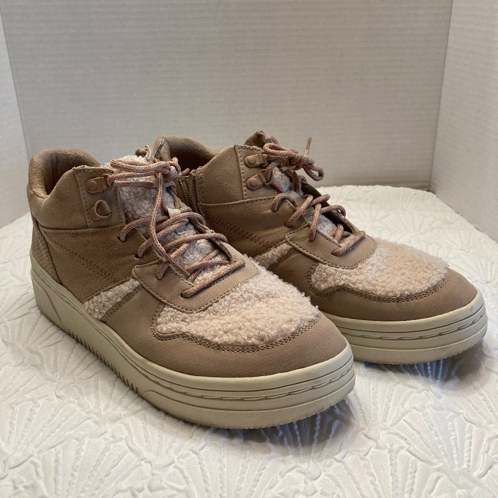 Dr. Scholl's Sneakers Size 9 Even Up Sustainable Comfort Women's Beige Wedge